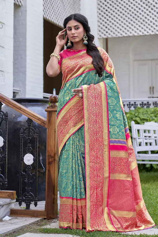 Light_Green_Banarasi_Silk_Jacquard_Zari_Woven_Saree_For_Women_|_With_Blouse_Piece