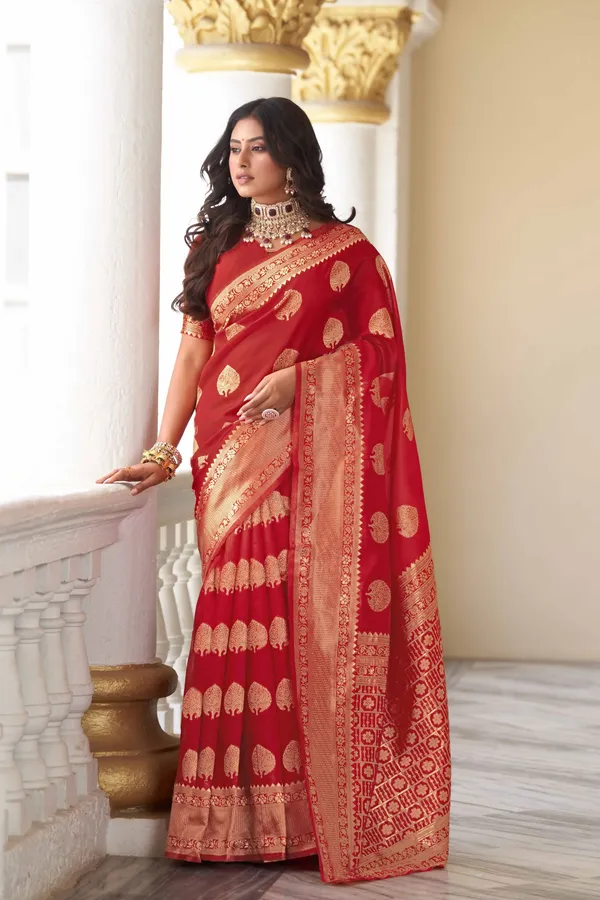 Red_Banarasi_Silk_Blend_Jacquard_Zari_Woven_Saree_For_Women_|_With_Blouse_Piece