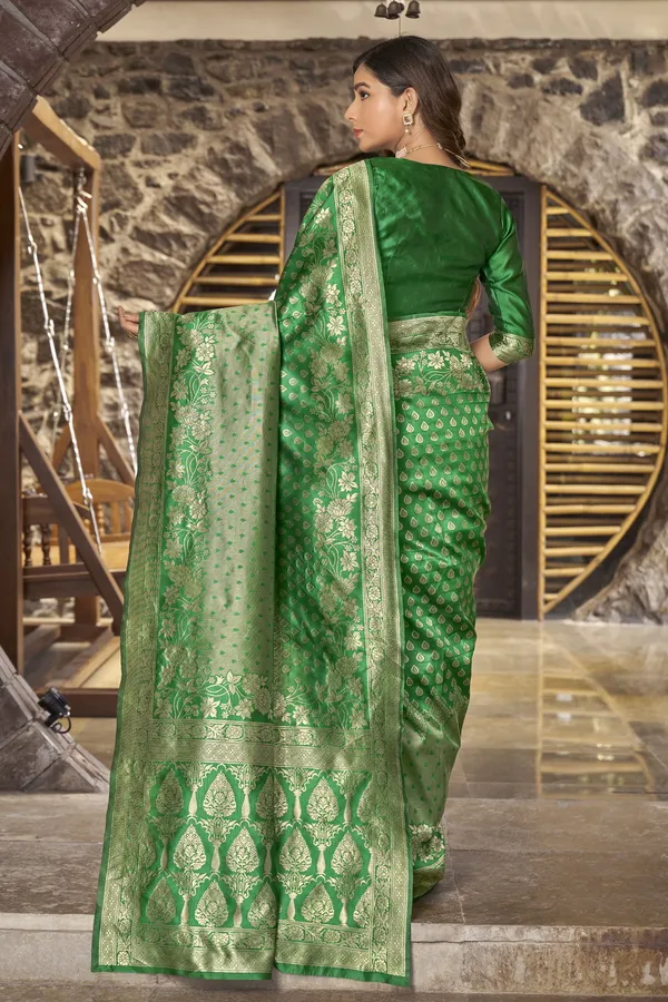 Green_Banarasi_Silk_Jacquard_Golden_Zari_Woven_Saree_For_Women_|_With_Blouse_Piece