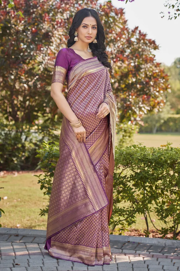Wine_Banarasi_Silk_Blend_Jacquard_Woven_Zari_Saree_For_Women_|_With_Blouse_Piece