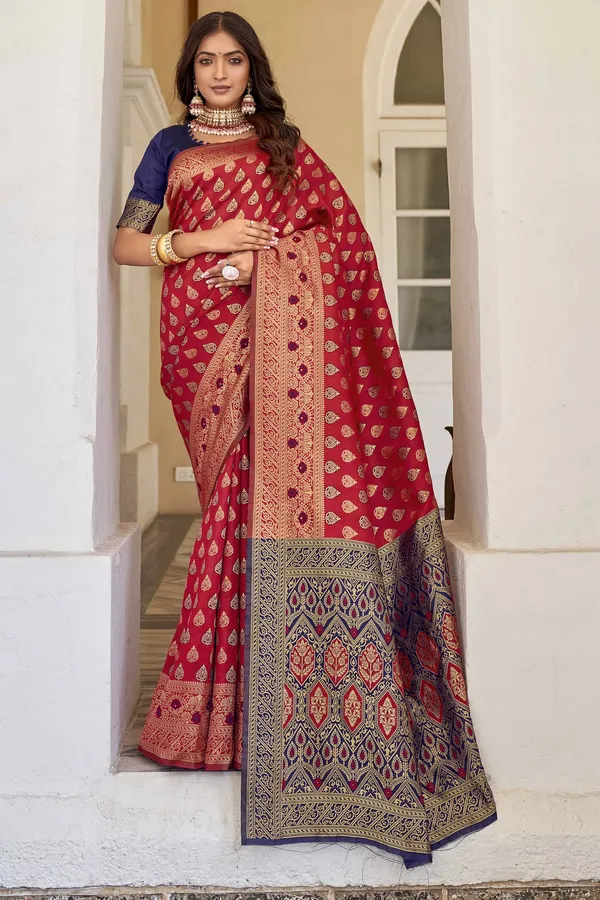 Red_Georgette_Woven_Kanjivaram_Jacquard_Saree_For_Women_|_With_Blouse_Piece
