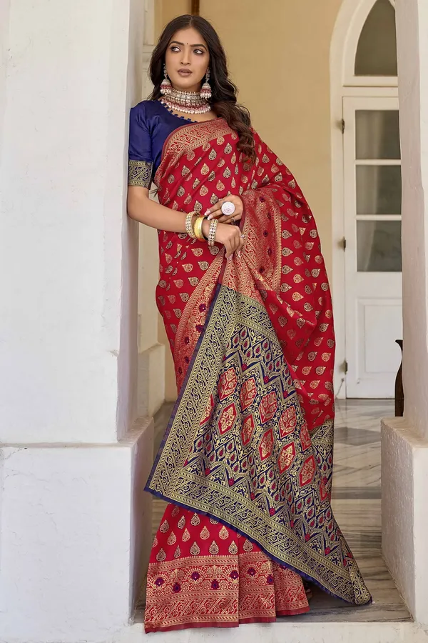 Red_Georgette_Woven_Kanjivaram_Jacquard_Saree_For_Women_|_With_Blouse_Piece