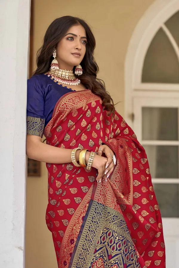 Red_Georgette_Woven_Kanjivaram_Jacquard_Saree_For_Women_|_With_Blouse_Piece