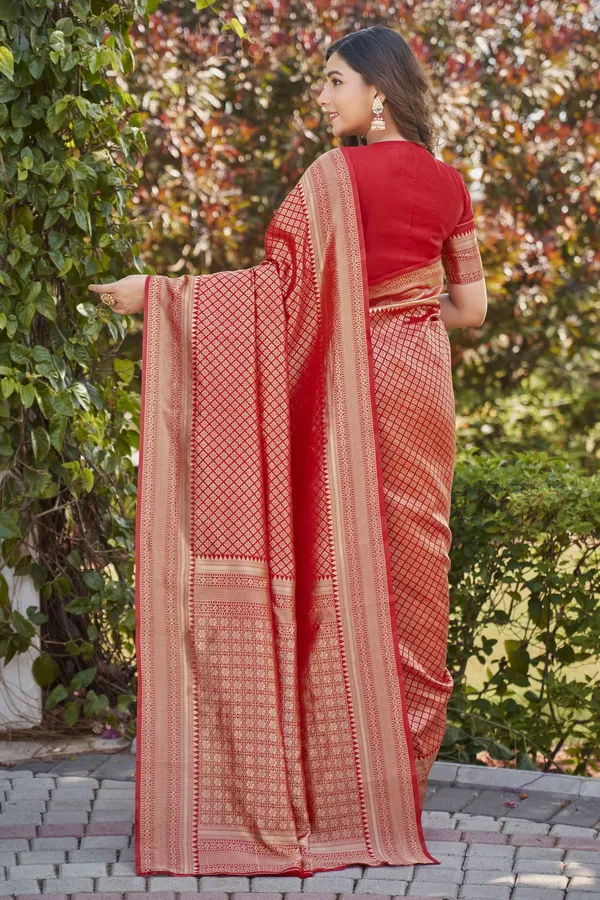Red_Banarasi_Silk_Blend_Jacquard_Zari_Woven_Saree_For_Women_|_With_Blouse_Piece
