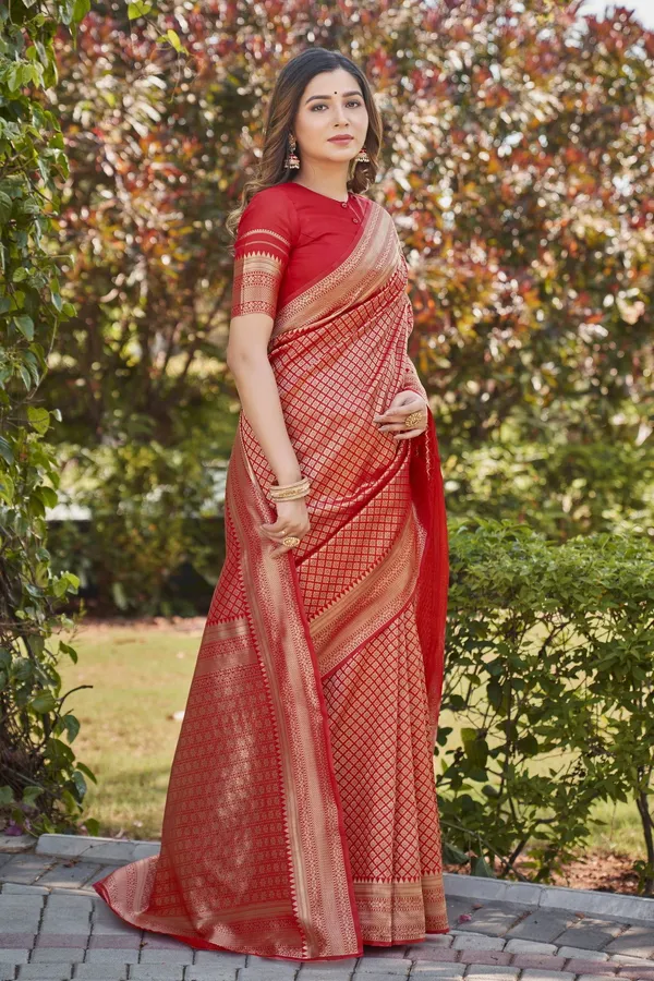 Red_Banarasi_Silk_Blend_Jacquard_Zari_Woven_Saree_For_Women_|_With_Blouse_Piece
