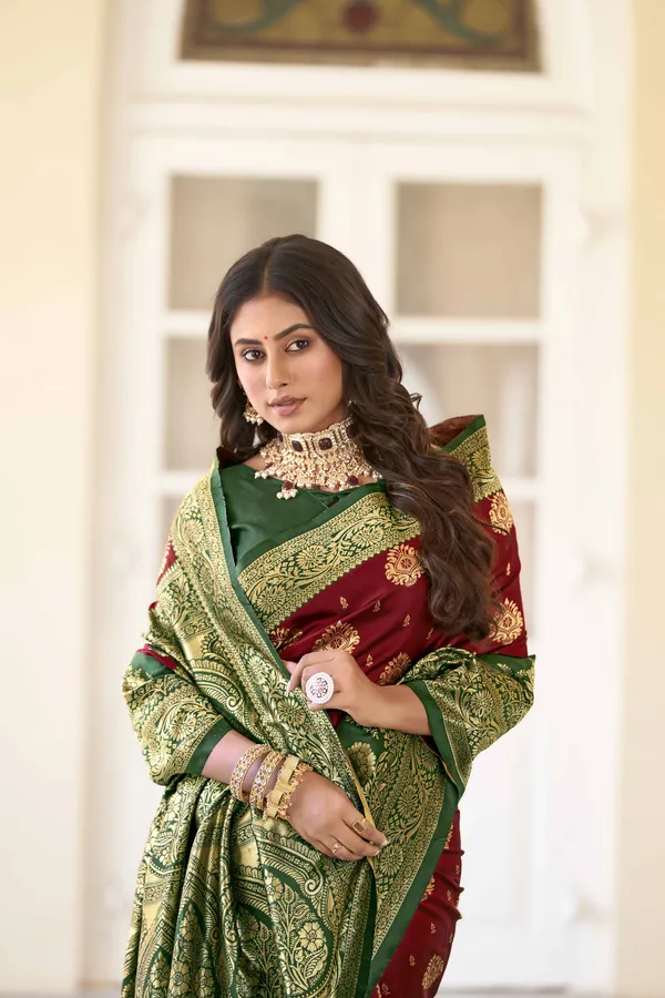 Maroon_Georgette_Kanjivaram_Jacquard_Woven_Zari_Saree_For_Women_|_With_Blouse_Piece