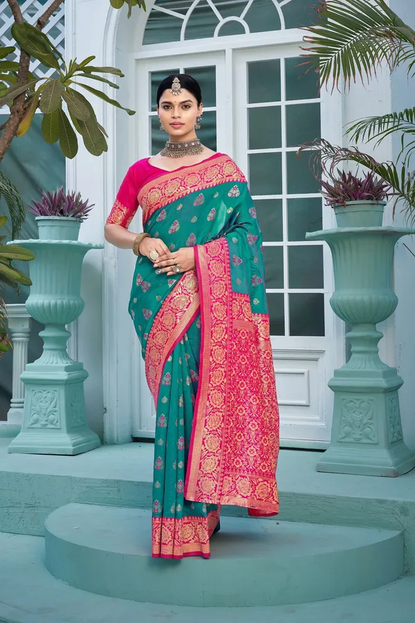 Light_Green_Banarasi_Silk_Jacquard_Zari_Woven_Contrast_Pallu_Saree_For_Women_|_With_Blouse_Piece
