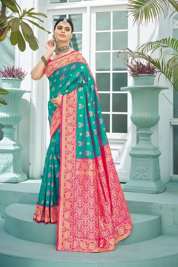Light_Green_Banarasi_Silk_Jacquard_Zari_Woven_Contrast_Pallu_Saree_For_Women_|_With_Blouse_Piece