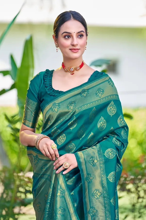 Light_Blue_Banarasi_Silk_Blend_Jacquard_Woven_Saree_For_Women_|_With_Blouse_Piece