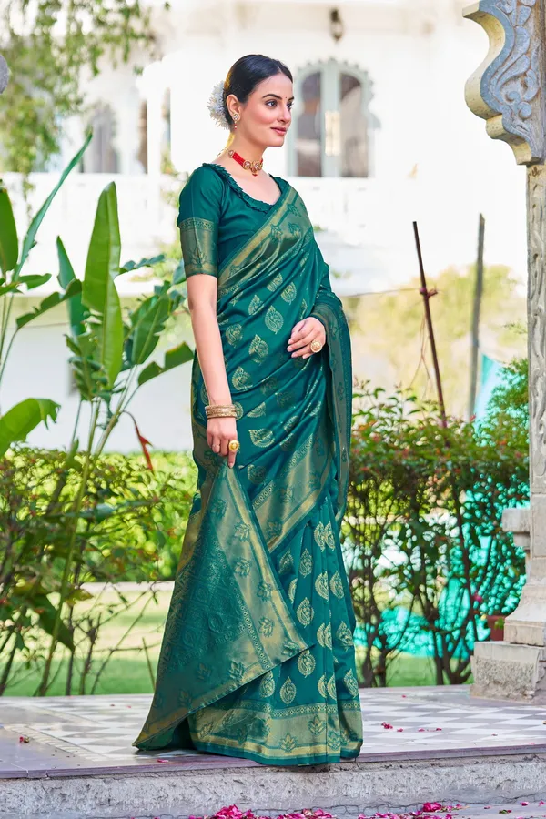Light_Blue_Banarasi_Silk_Blend_Jacquard_Woven_Saree_For_Women_|_With_Blouse_Piece