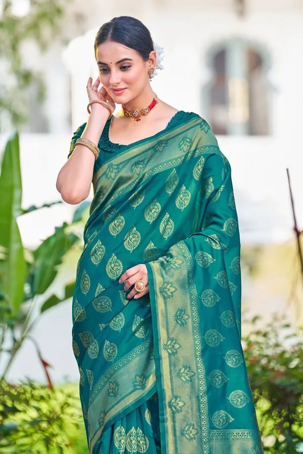 Light_Blue_Banarasi_Silk_Blend_Jacquard_Woven_Saree_For_Women_|_With_Blouse_Piece
