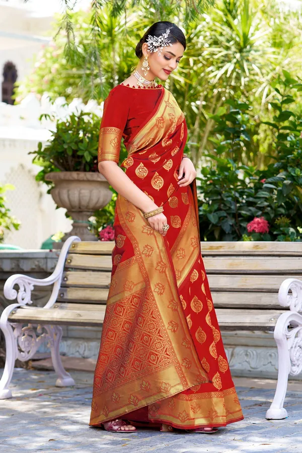 Sariya_Red_Banarasi_Jacquard_Woven_Silk_Blend_Saree_For_Women_|_With_Blouse_Piece