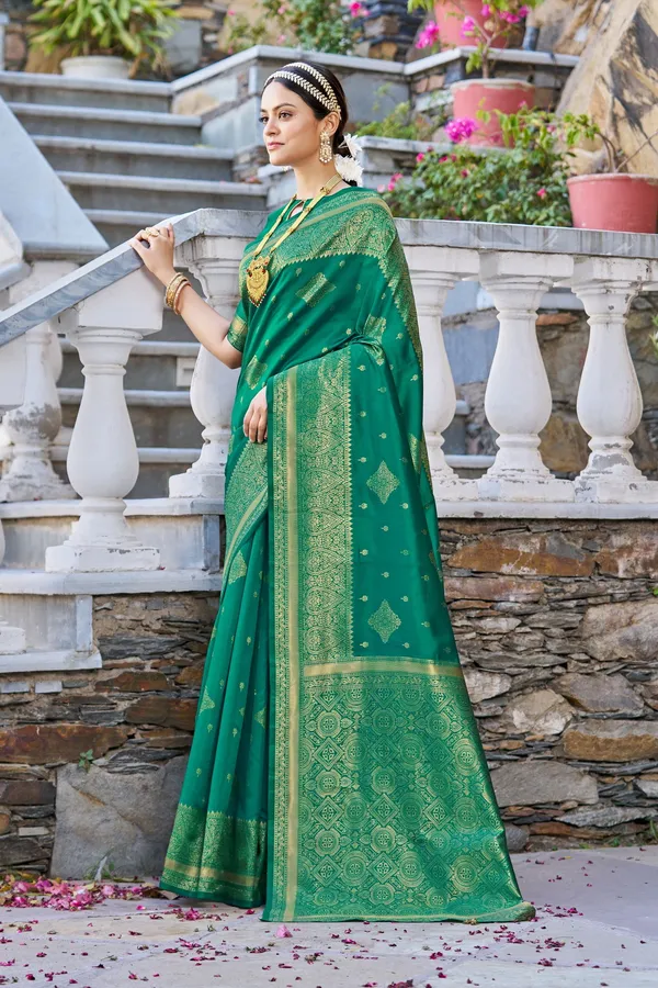 Light_Green_Silk_Blend_Jacquard_Banarasi_Woven_Saree_For_Women_|_With_Blouse_Piece