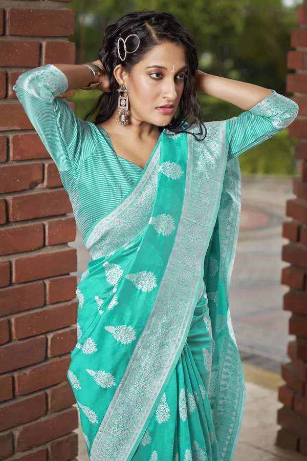 Light_Green_Georgette_Woven_Banarasi_Floral_Jacquard_Saree_For_Women_|_With_Blouse_Piece