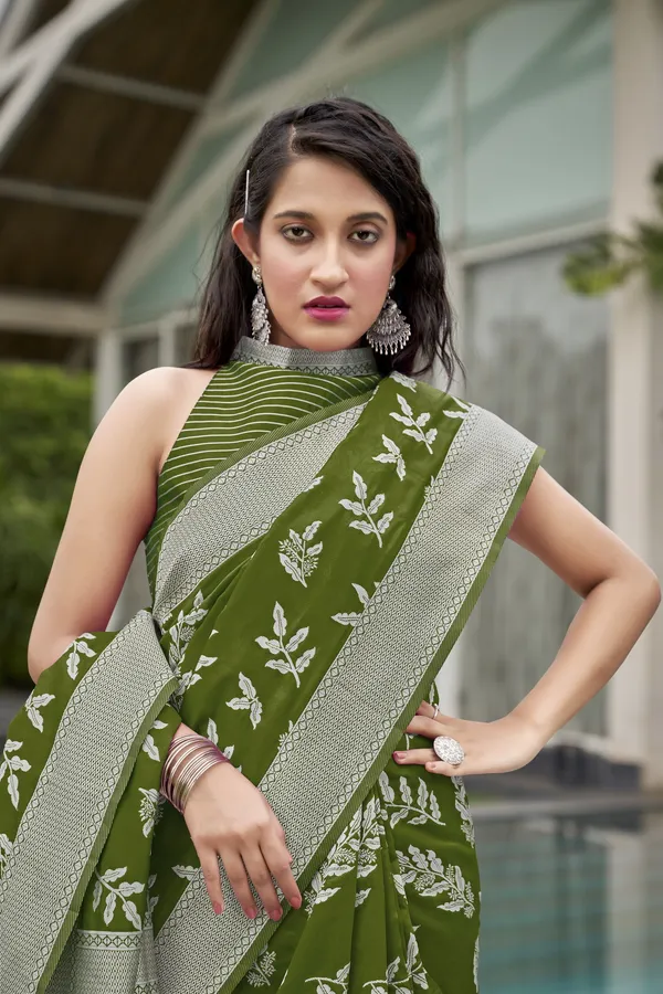 Green_Georgette_Woven_Banarasi_Leaf_Motif_Jacquard_Saree_For_Women_|_With_Blouse_Piece