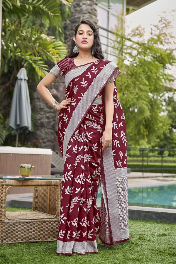 Maroon_Georgette_Woven_Banarasi_Jacquard_Saree_For_Women_|_With_Blouse_Piece