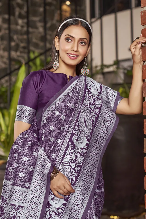 Purple_Banarasi_Silk_Blend_Jacquard_Floral_Woven_Saree_For_Women_|_With_Blouse_Piece