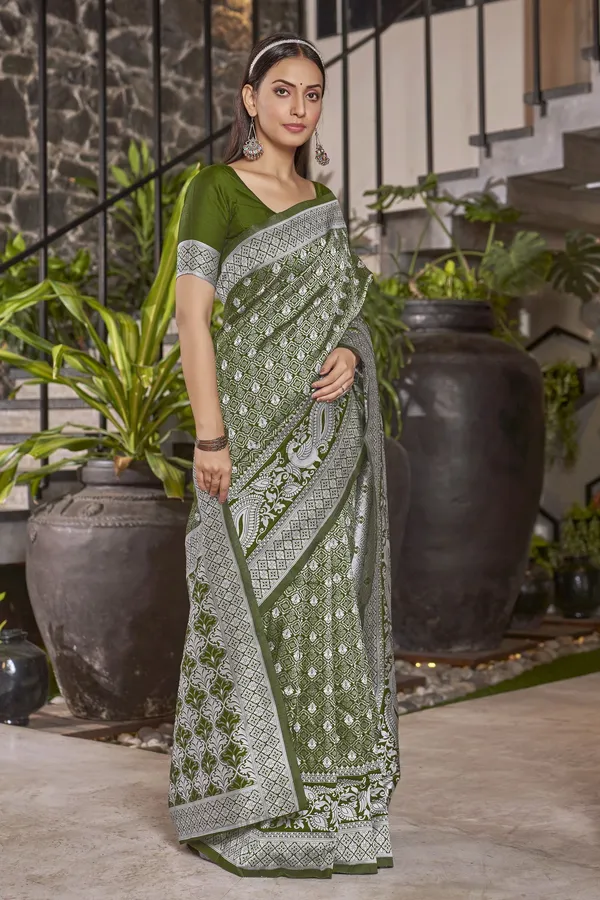 Green_Georgette_Woven_Banarasi_Jacquard_Saree_For_Women_|_With_Blouse_Piece