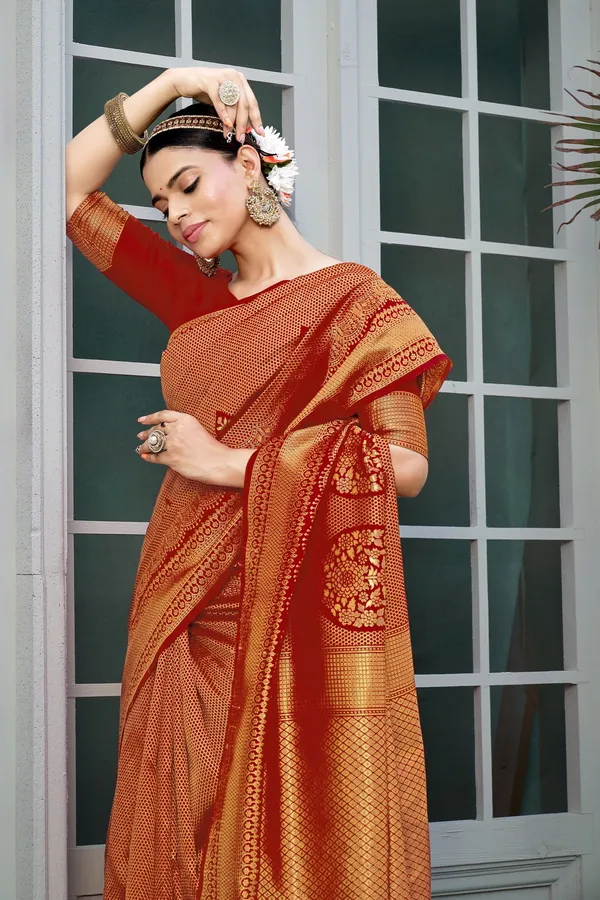 Red_Georgette_Banarasi_Jacquard_Floral_Woven_Saree_For_Women_|_With_Blouse_Piece