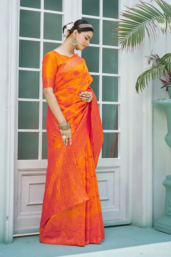 Sariya_Mustard_Banarasi_Jacquard_Woven_Motif_Silk_Blend_Saree_For_Women_|_With_Blouse_Piece