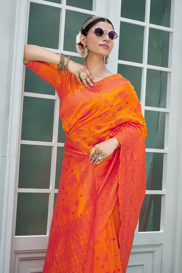 Sariya_Mustard_Banarasi_Jacquard_Woven_Motif_Silk_Blend_Saree_For_Women_|_With_Blouse_Piece