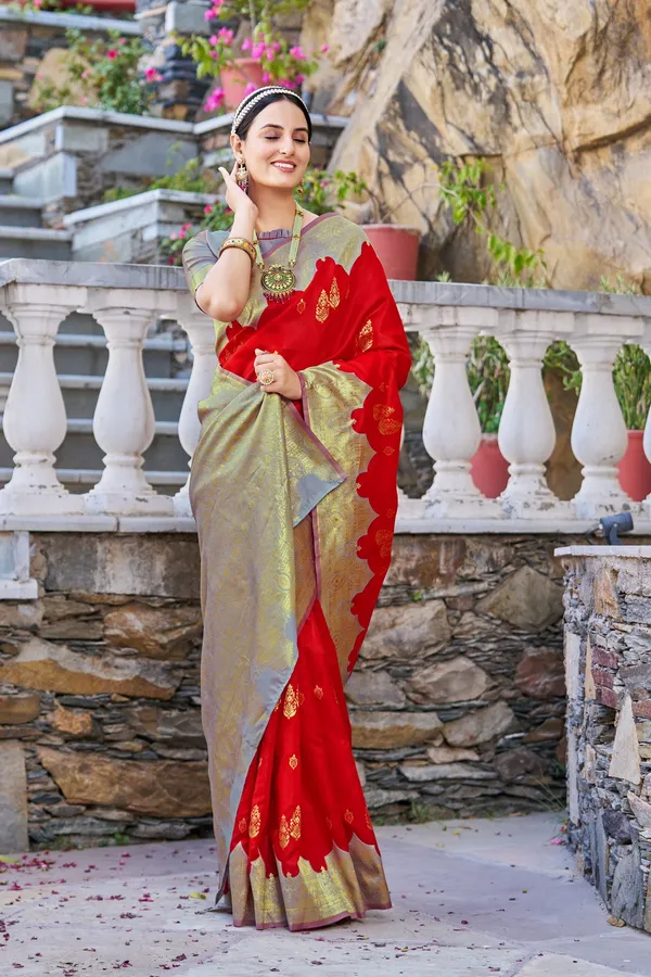 Red_Grey_Georgette_Banarasi_Jacquard_Woven_Contrast_Pallu_Saree_For_Women_|_With_Blouse_Piece