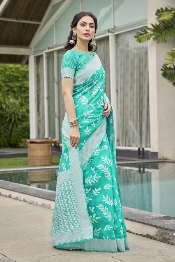 Light_Green_Banarasi_Silk_Jacquard_Leaf_Motif_Woven_Saree_For_Women_|_With_Blouse_Piece
