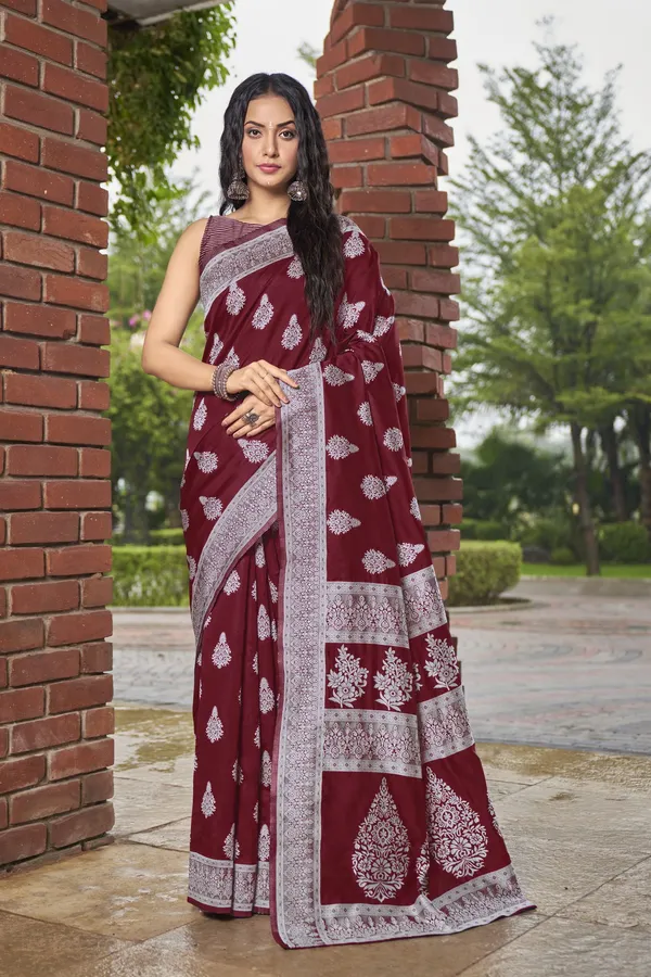 Maroon_Silk_Blend_Jacquard_Banarasi_Woven_Floral_Saree_For_Women_|_With_Blouse_Piece