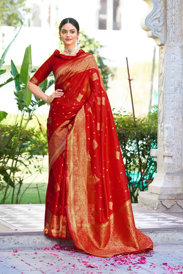 Red_Georgette_Banarasi_Jacquard_Woven_Motif_Saree_For_Women_|_With_Blouse_Piece
