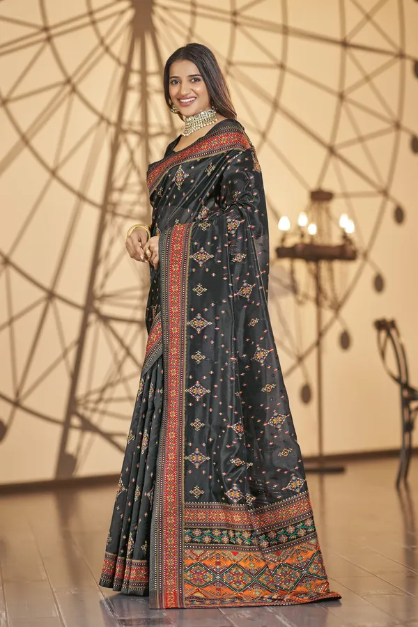 Black_Organza_Woven_Kanjivaram_Jacquard_Meenakari_Saree_For_Women_|_With_Blouse_Piece
