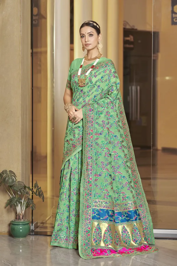 Light_Green_Kalamkari_Jacquard_Silk_Blend_Woven_Saree_For_Women_|_With_Blouse_Piece