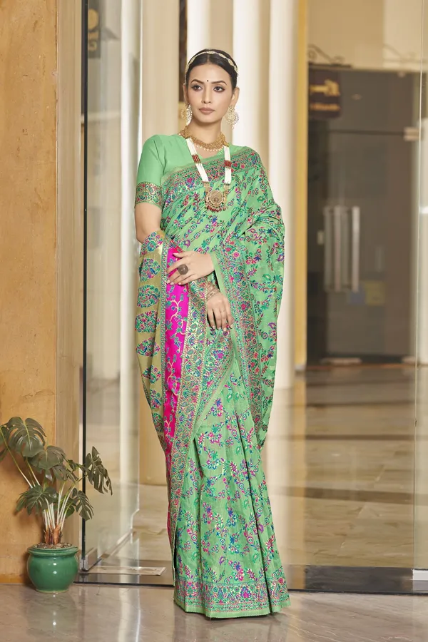 Light_Green_Kalamkari_Jacquard_Silk_Blend_Woven_Saree_For_Women_|_With_Blouse_Piece