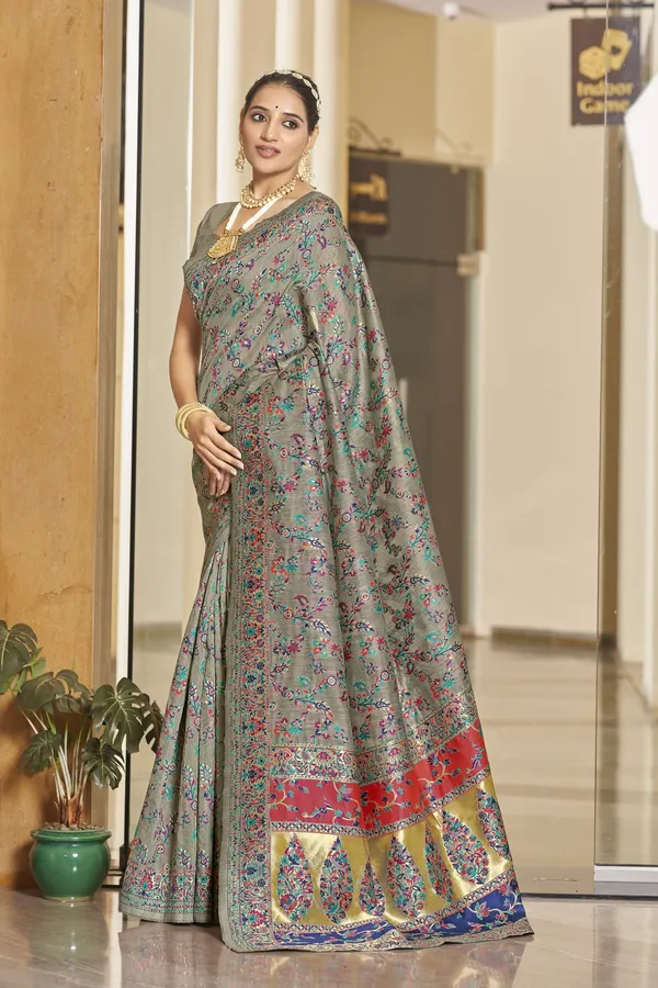 Grey_Banarasi_Jacquard_Silk_Blend_Kalamkari_Woven_Saree_For_Women_|_With_Blouse_Piece