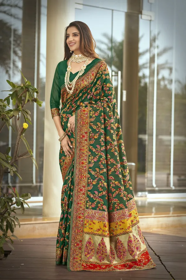 Green_Georgette_Kalamkari_Jacquard_Silk_Blend_Woven_Saree_For_Women_|_With_Blouse_Piece