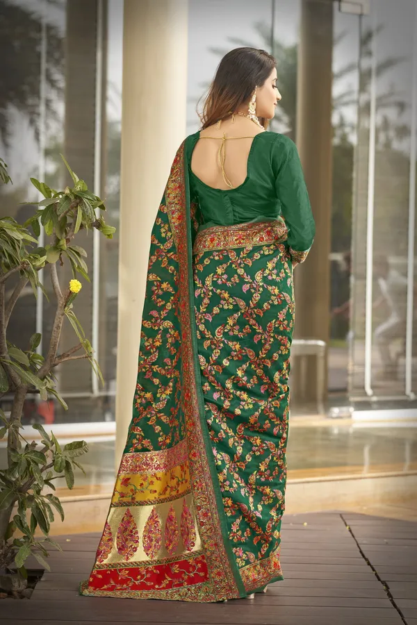 Green_Georgette_Kalamkari_Jacquard_Silk_Blend_Woven_Saree_For_Women_|_With_Blouse_Piece
