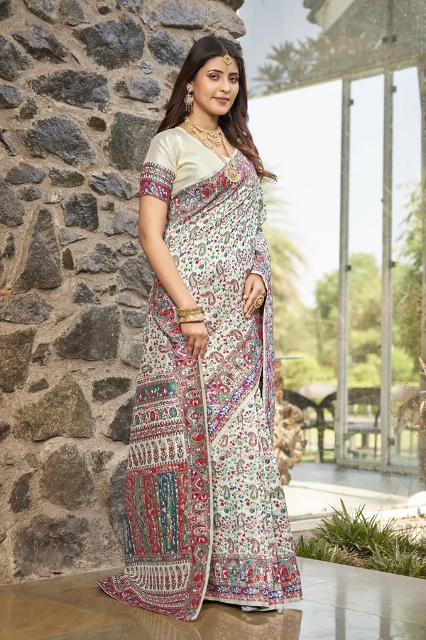 White_Silk_Blend_Jacquard_Banarasi_Meenakari_Woven_Saree_For_Women_|_With_Blouse_Piece