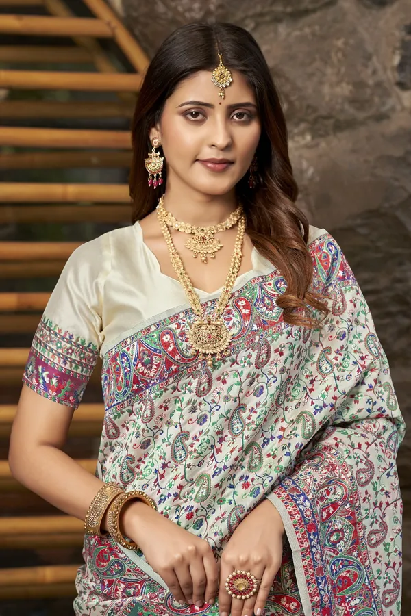 White_Silk_Blend_Jacquard_Banarasi_Meenakari_Woven_Saree_For_Women_|_With_Blouse_Piece