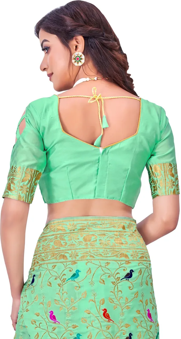 Light_Green_Banarasi_Silk_Blend_Jacquard_Kalamkari_Woven_Saree_For_Women_|_With_Blouse_Piece