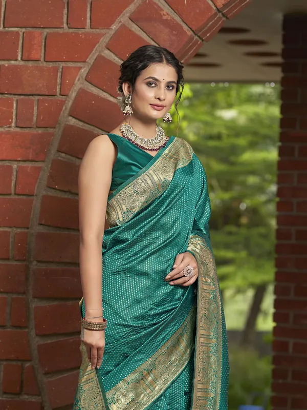 Light_Green_Georgette_Banarasi_Jacquard_Woven_Saree_For_Women_|_With_Blouse_Piece