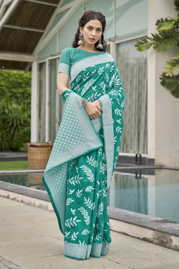 Light_Green_Georgette_Banarasi_Jacquard_Woven_Saree_For_Women_|_With_Blouse_Piece