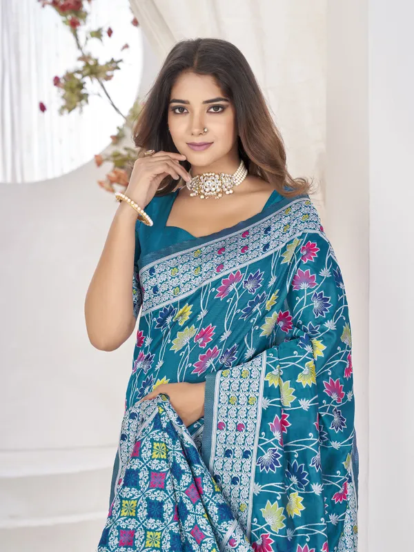 Firozi_Silk_Blend_Jacquard_Floral_Woven_Saree_For_Women_|_With_Blouse_Piece