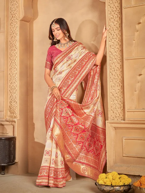 Maroon_White_Jacquard_Woven_Patola_Saree_For_Women_|_With_Blouse_Piece