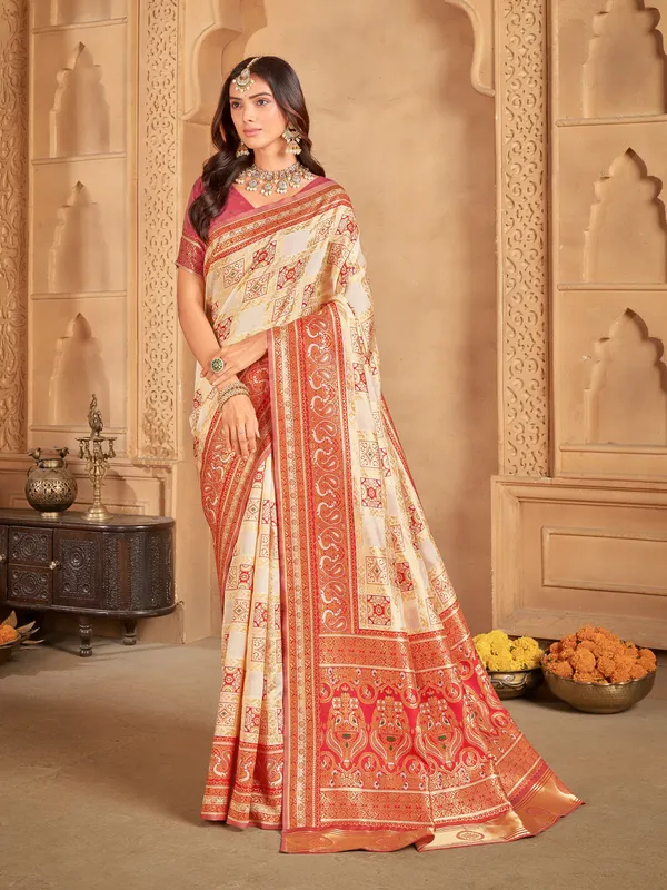 Maroon_White_Jacquard_Woven_Patola_Saree_For_Women_|_With_Blouse_Piece