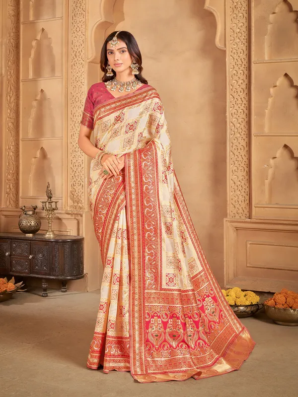 Maroon_White_Jacquard_Woven_Patola_Saree_For_Women_|_With_Blouse_Piece
