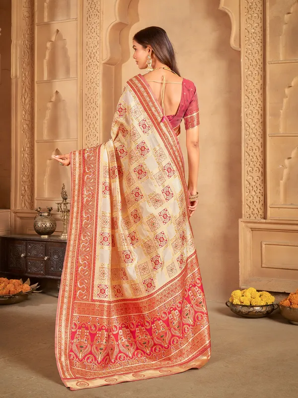 Maroon_White_Jacquard_Woven_Patola_Saree_For_Women_|_With_Blouse_Piece