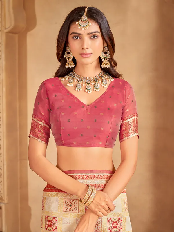 Maroon_White_Jacquard_Woven_Patola_Saree_For_Women_|_With_Blouse_Piece