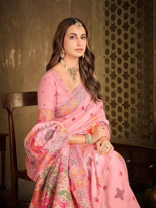 Pink_Banarasi_Silk_Jacquard_Woven_Saree_For_Women_|_With_Blouse_Piece