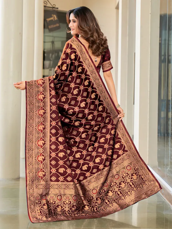 Maroon_Satin_Woven_Banarasi_Jacquard_Saree_For_Women_|_With_Blouse_Piece