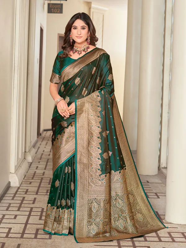 Green_Banarasi_Satin_Jacquard_Zari_Woven_Saree_For_Women_|_With_Blouse_Piece