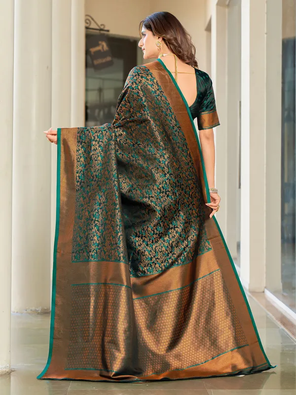 Green_Gold_Satin_Woven_Banarasi_Jacquard_Saree_For_Women_|_With_Blouse_Piece